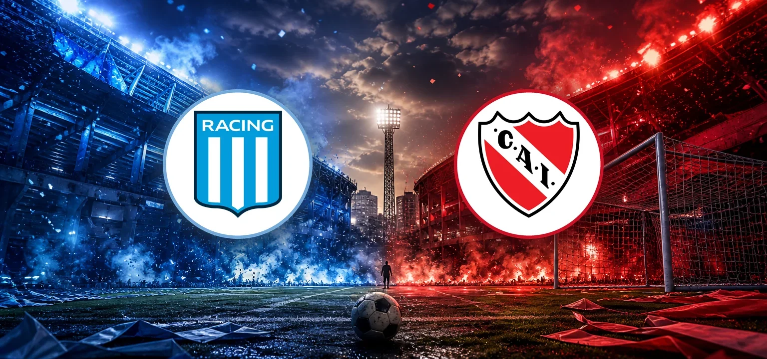 Escudos de Racing Club e Independiente sobre un estadio iluminado de celeste y rojo